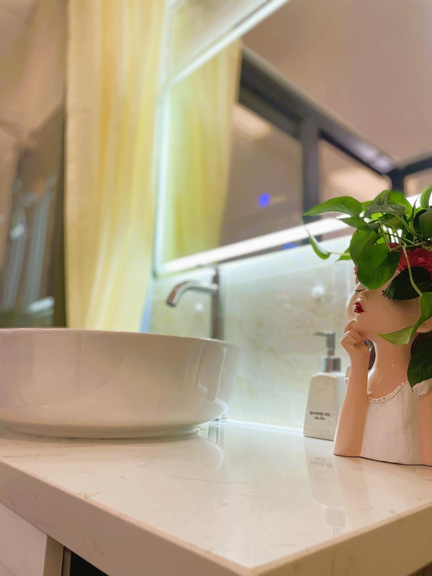 6Even Hotel - Have A Staycation In The Cafe Apartments Building Ho Chi Minh-byen Eksteriør bilde